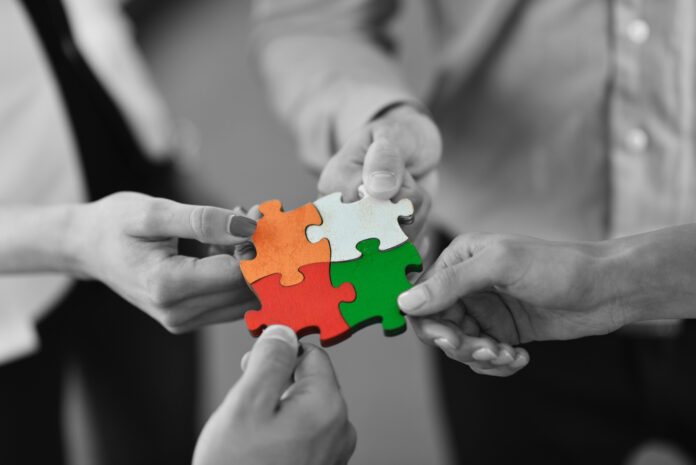 jigsaw-join-work-together