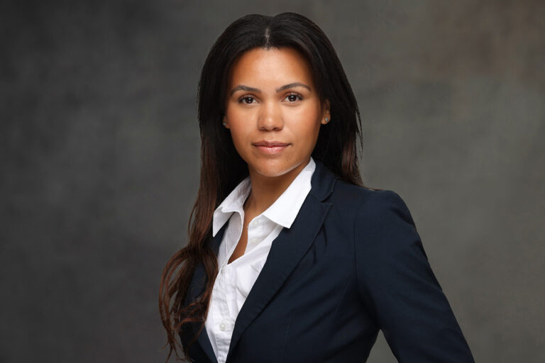 KSEYE welcomes two new recruits to sales team