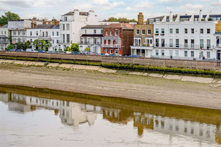 Aspen provides £1.6m bridging loan for Barnes luxury conversion