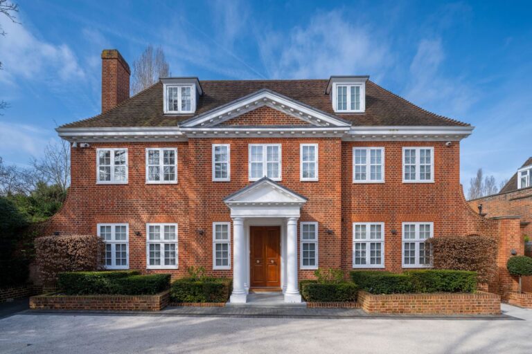 Winnington Road, £29,500 per week