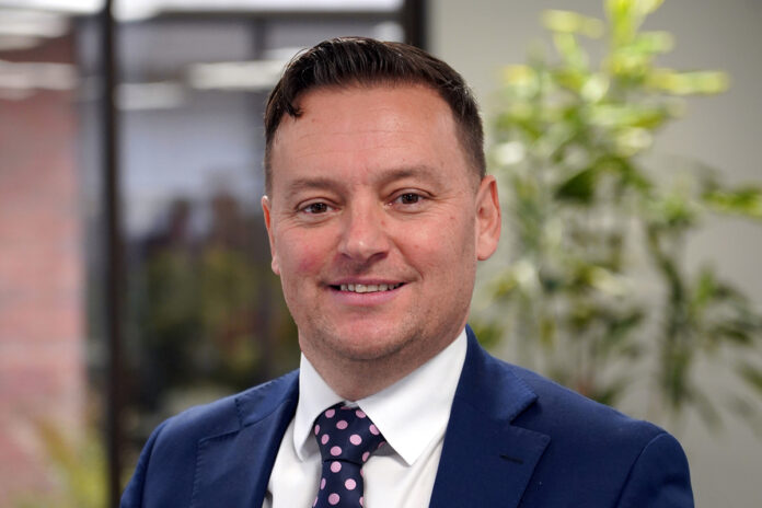 Jason Wilde, Paragon Bank