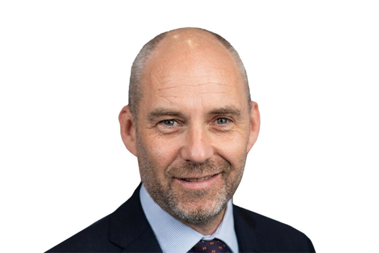 Simon Tippett