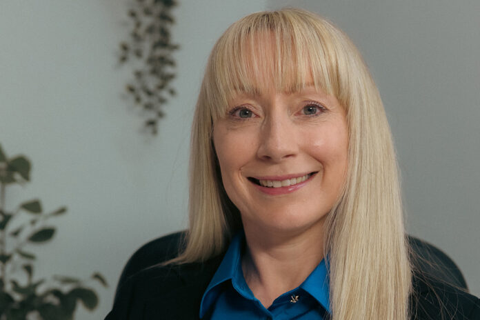 Louise Shute, Validate