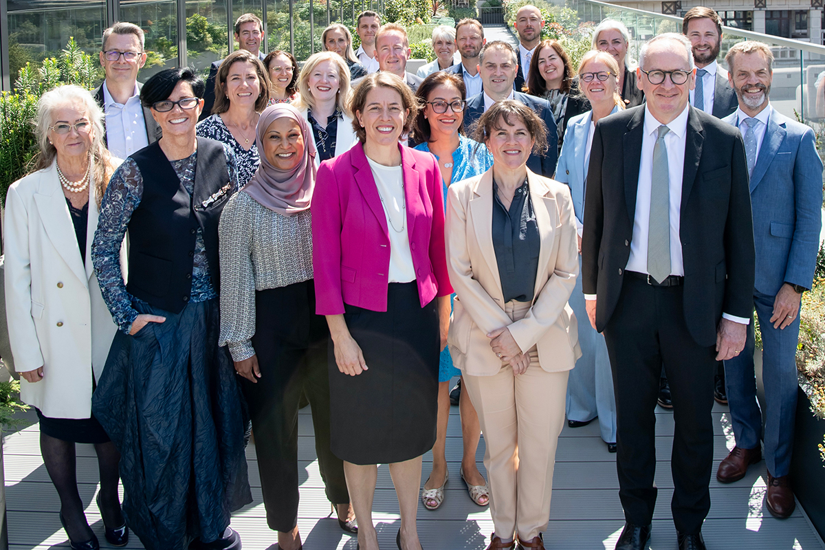 Minister with Skills Compact signatories