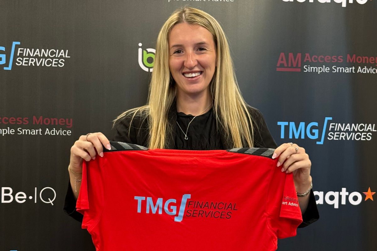 Ava Jones, TMG