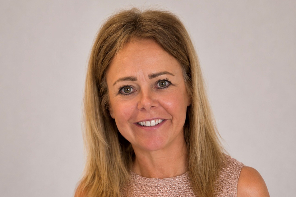 Christine Newell, FIBA