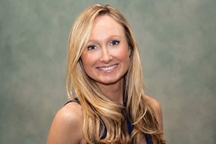 Ailsa Alexander, Enness Global